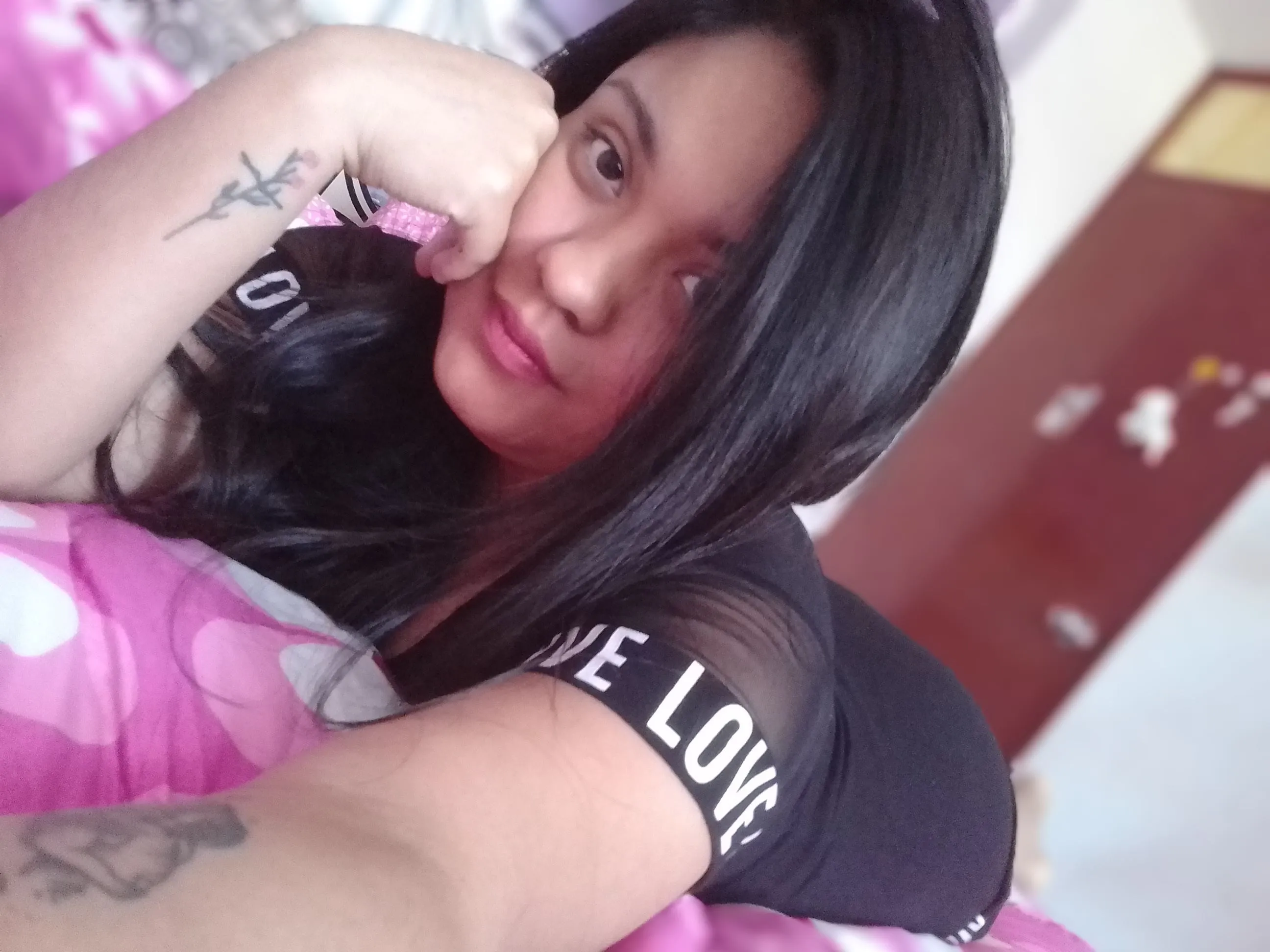 AdelineBorez cam model profile picture