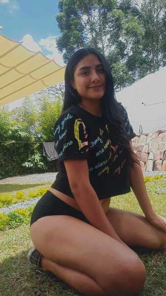 Performer NaathalyFox Photo 3