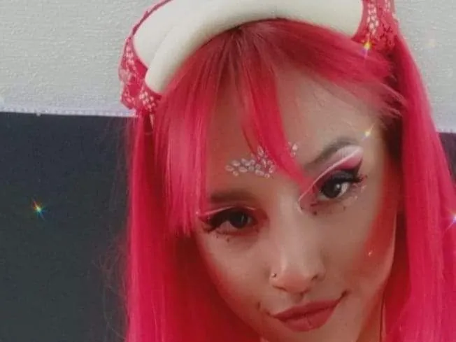 haelyrocket profielfoto van cam model