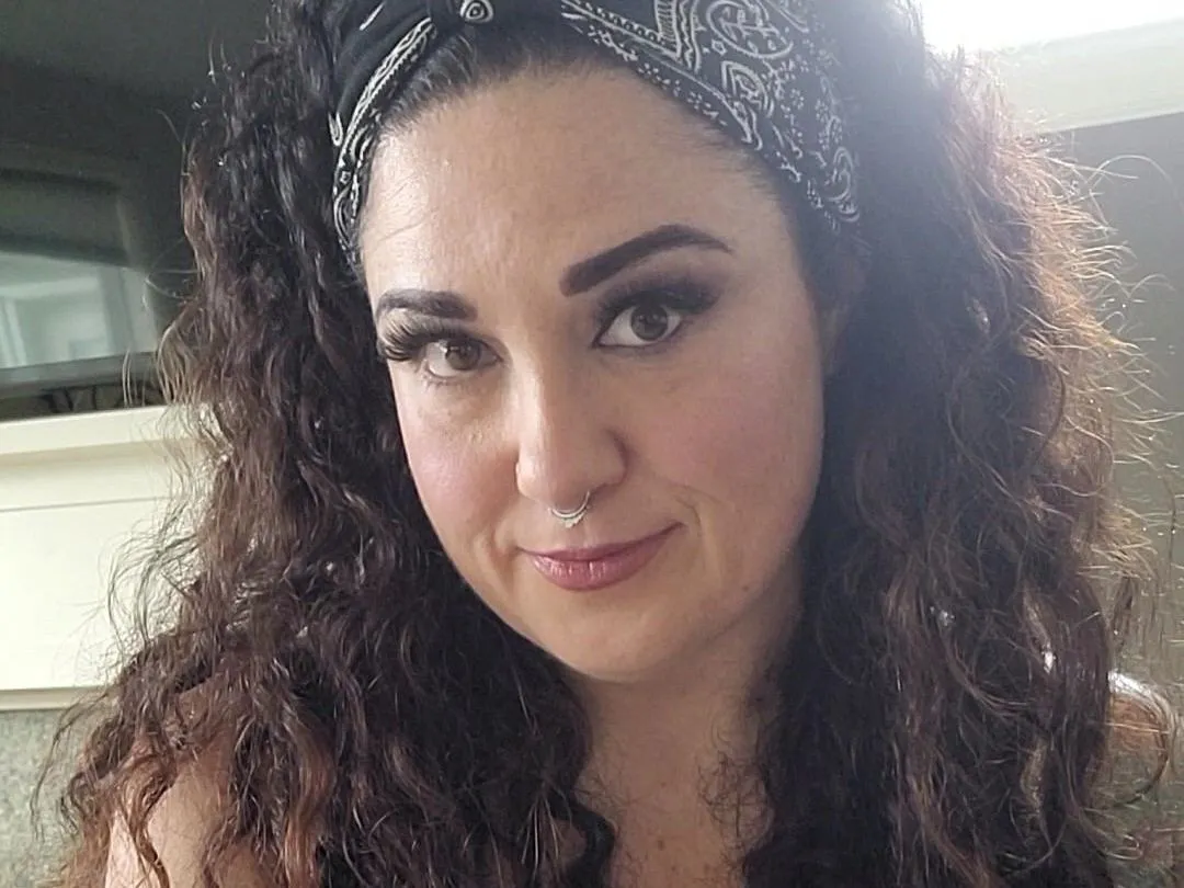 Imagen de perfil de modelo de cámara web de CallieGrrl