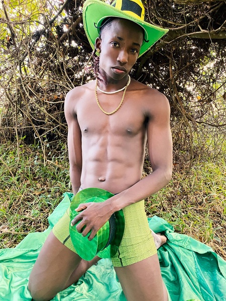 Performer JunioBlack Photo 10