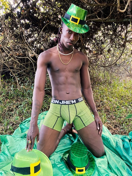 Performer JunioBlack Photo 9