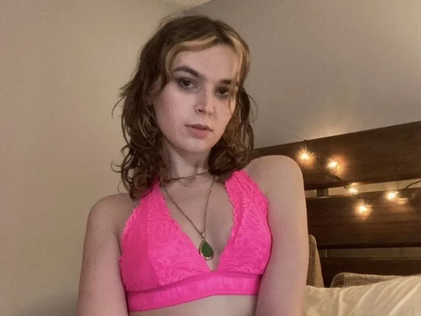 Image de profil du modèle de webcam SylviaSinclair222