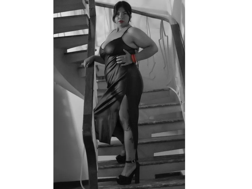 Image de profil du modèle de webcam MacarenaJasmine
