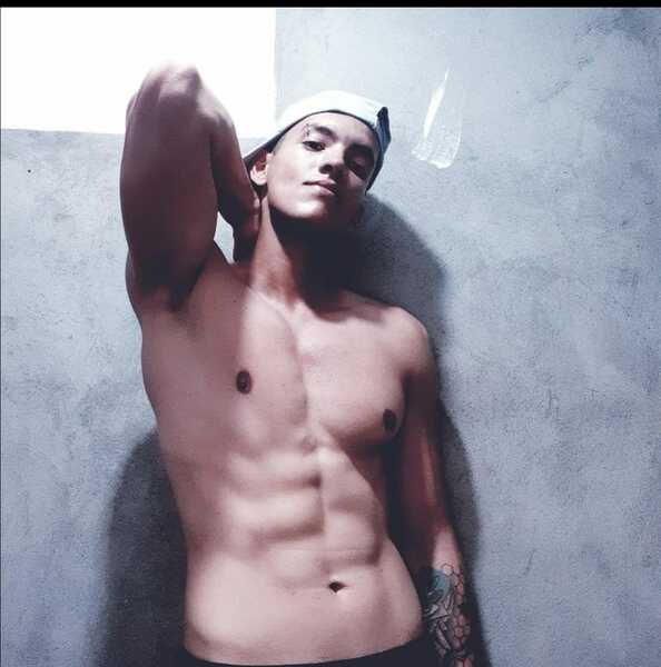 Performer LianMiller Photo 3