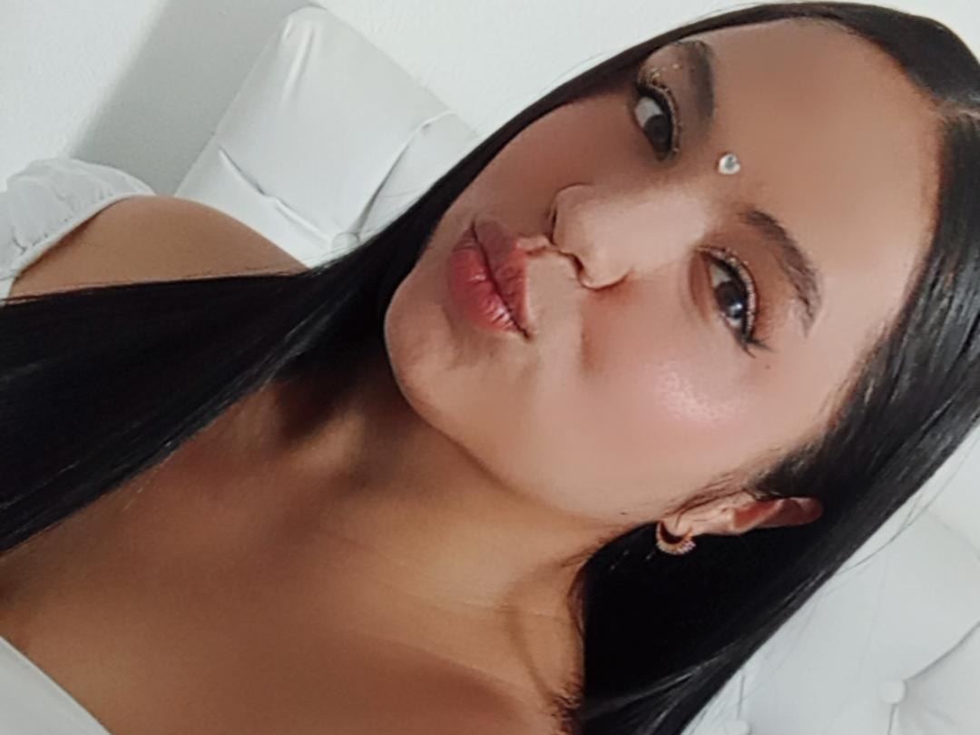 Foto de perfil de modelo de webcam de PaulinaVoss 