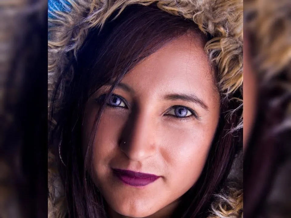 Latinximena21 profilbild på webbkameramodell