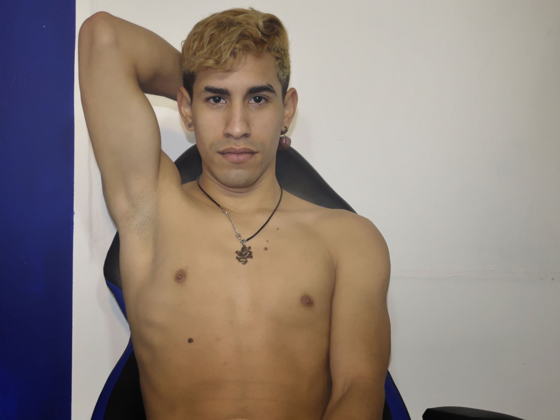 Image de profil du modèle de webcam Mathiamanzanares