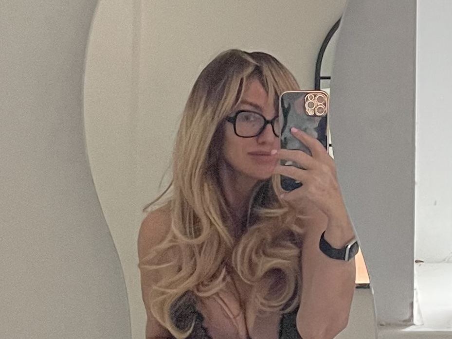 Image de profil du modèle de webcam Sexysophia69uk