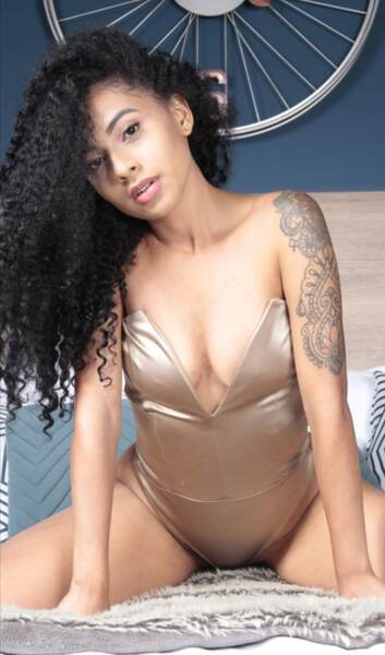 Artist oliviafenty12312 Foto 5