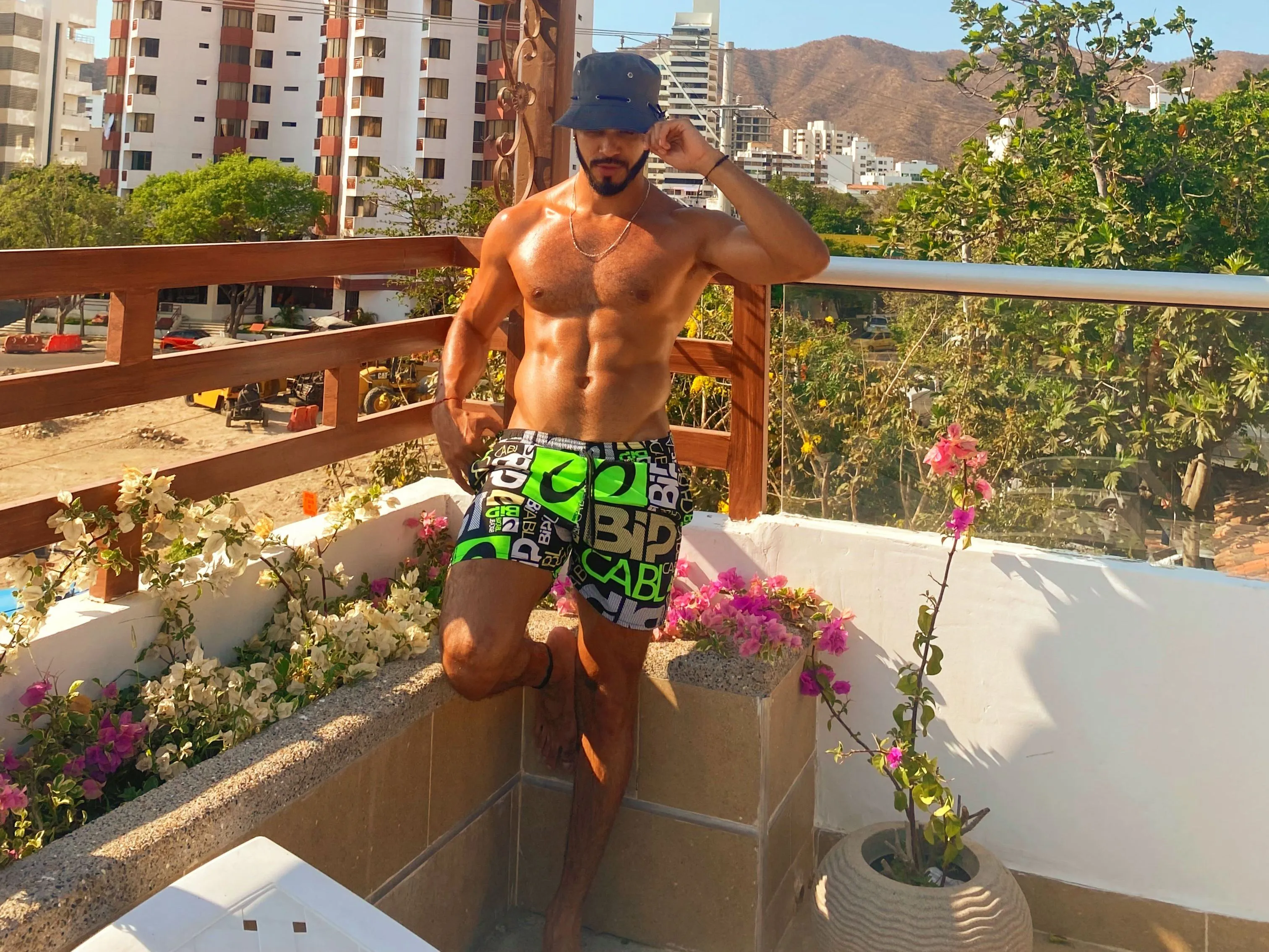 Imagen de perfil de modelo de cámara web de mathiasbluee