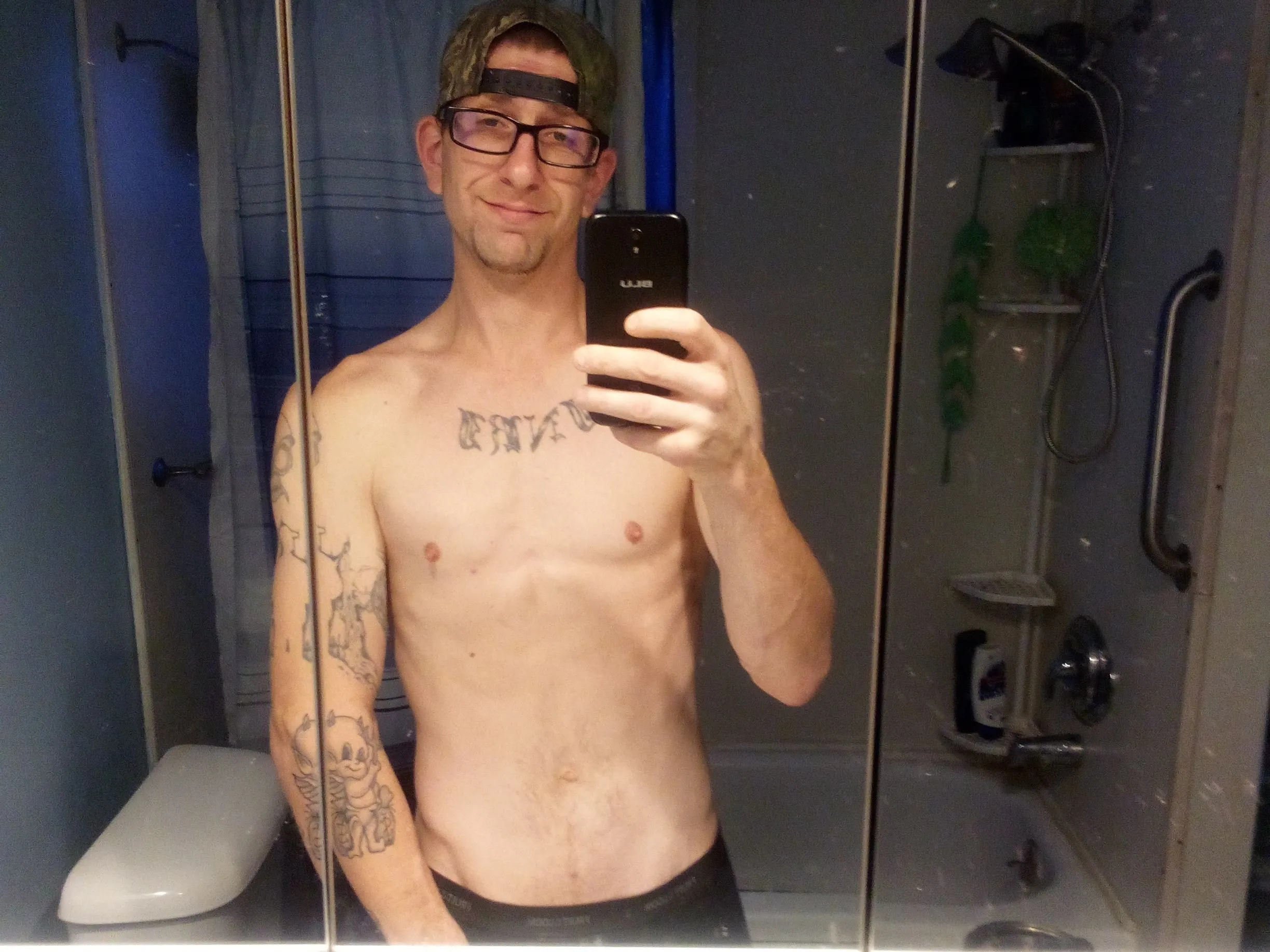 Image de profil du modèle de webcam BadBatman