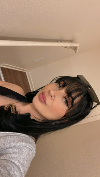 Performer KitCat22 Photo 3