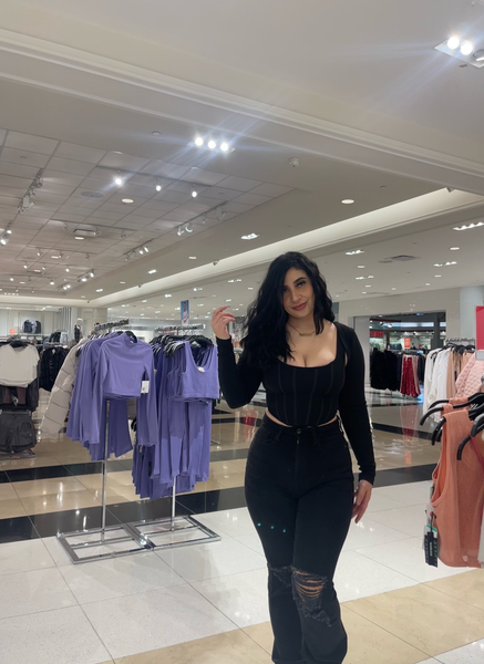 Performer KitCat22 Photo 2