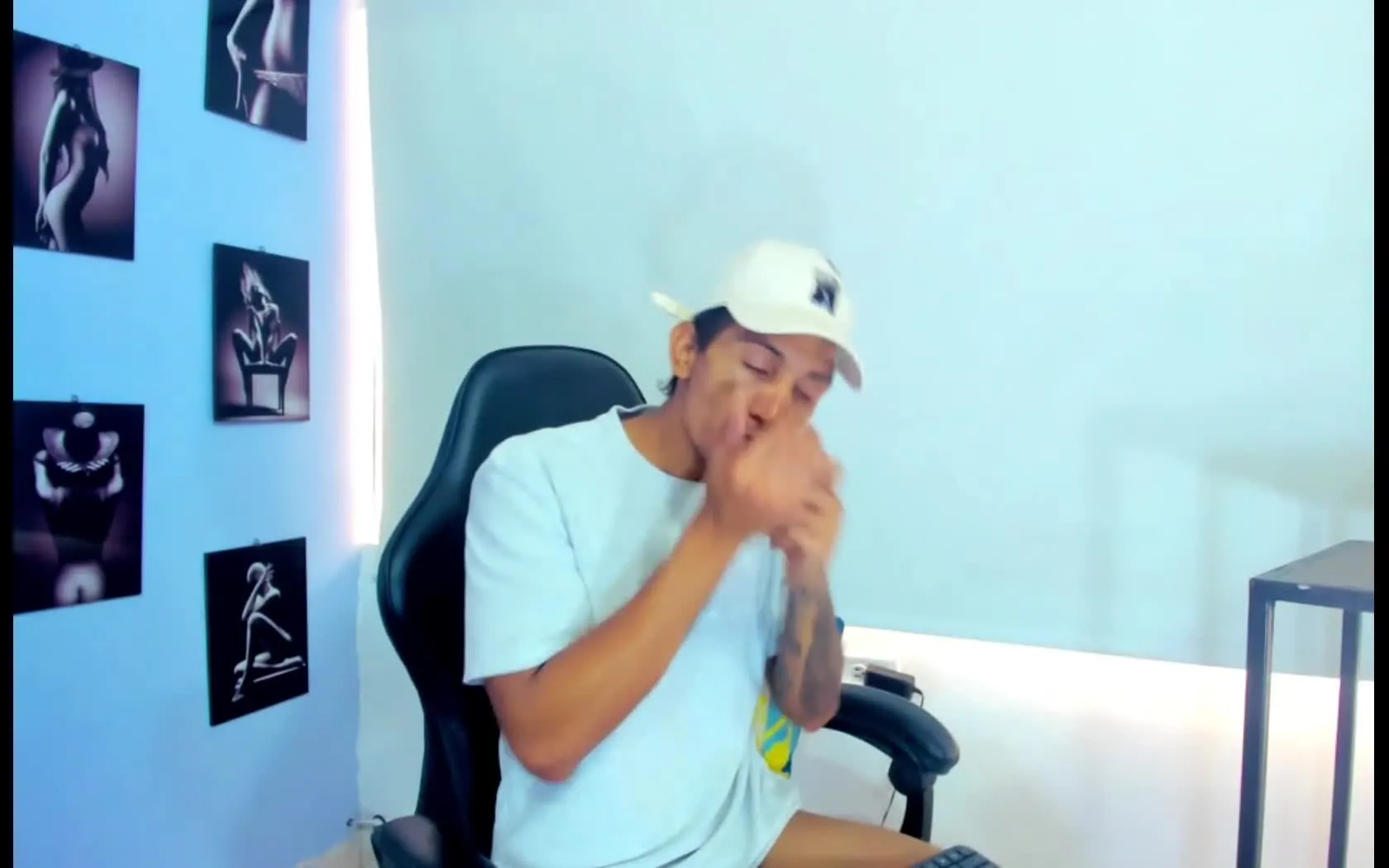 Utøver hotboyx69 Video 1