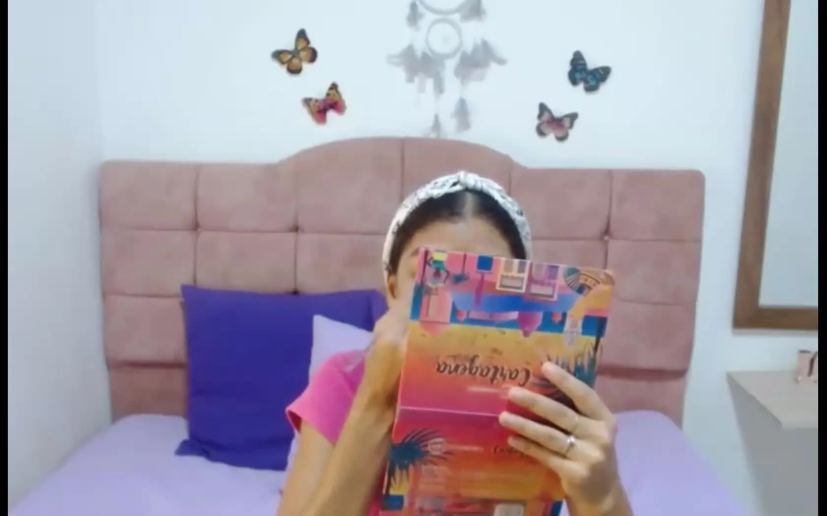 Artist ShantalKm Video 1