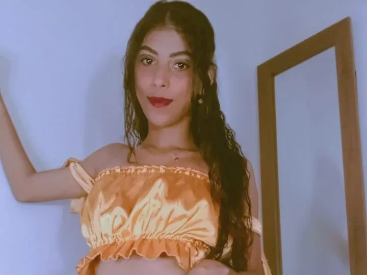ShantalKm profilbild på webbkameramodell