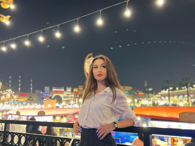 EvaRimes profielfoto van cam model