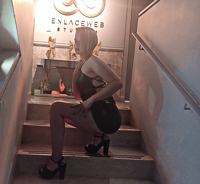 Interprete scarletthompson18 Foto 5