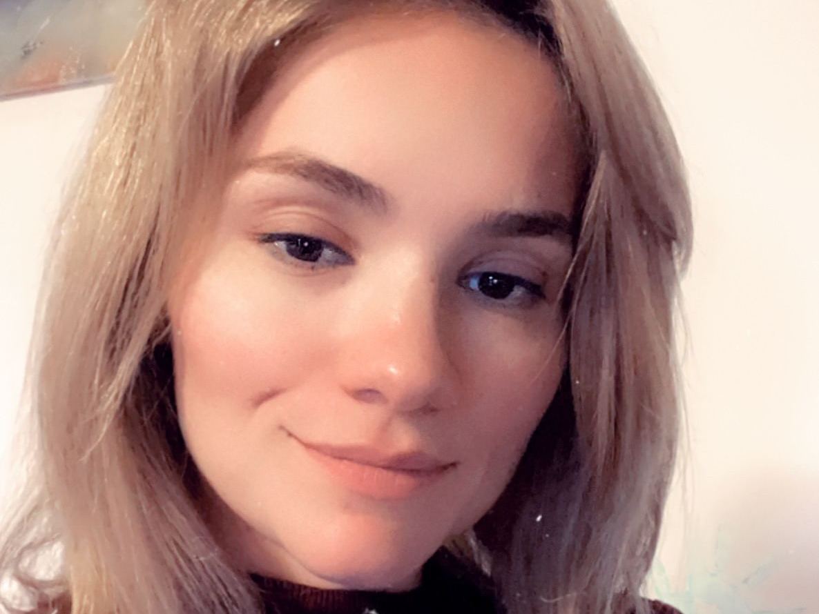 MissLovelyRose cam model profile picture