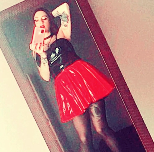 Performer LustCruella Photo 2