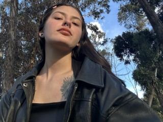 Imagen de perfil de modelo de cámara web de MeowwCrim