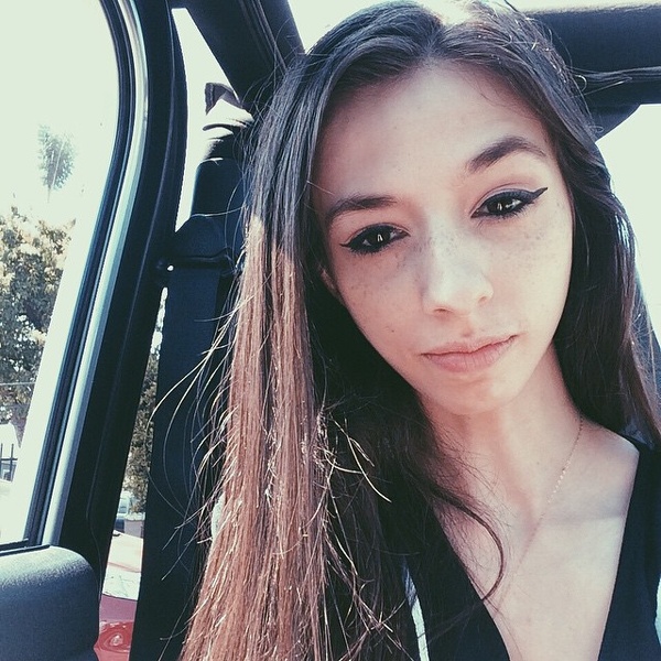 Artiest OliviaYoung Foto 7