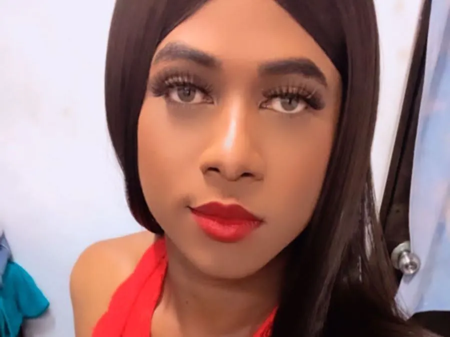 AdharaMontero Profilbild des Cam-Modells