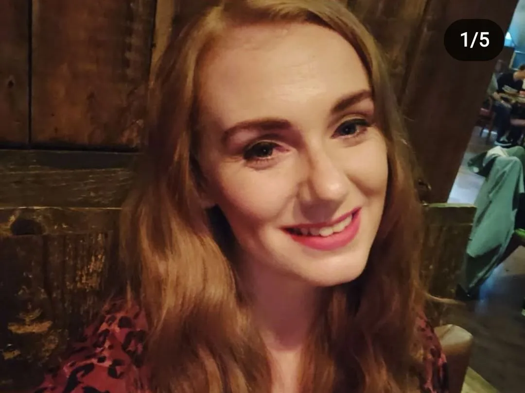 EmilyRedness profielfoto van cam model