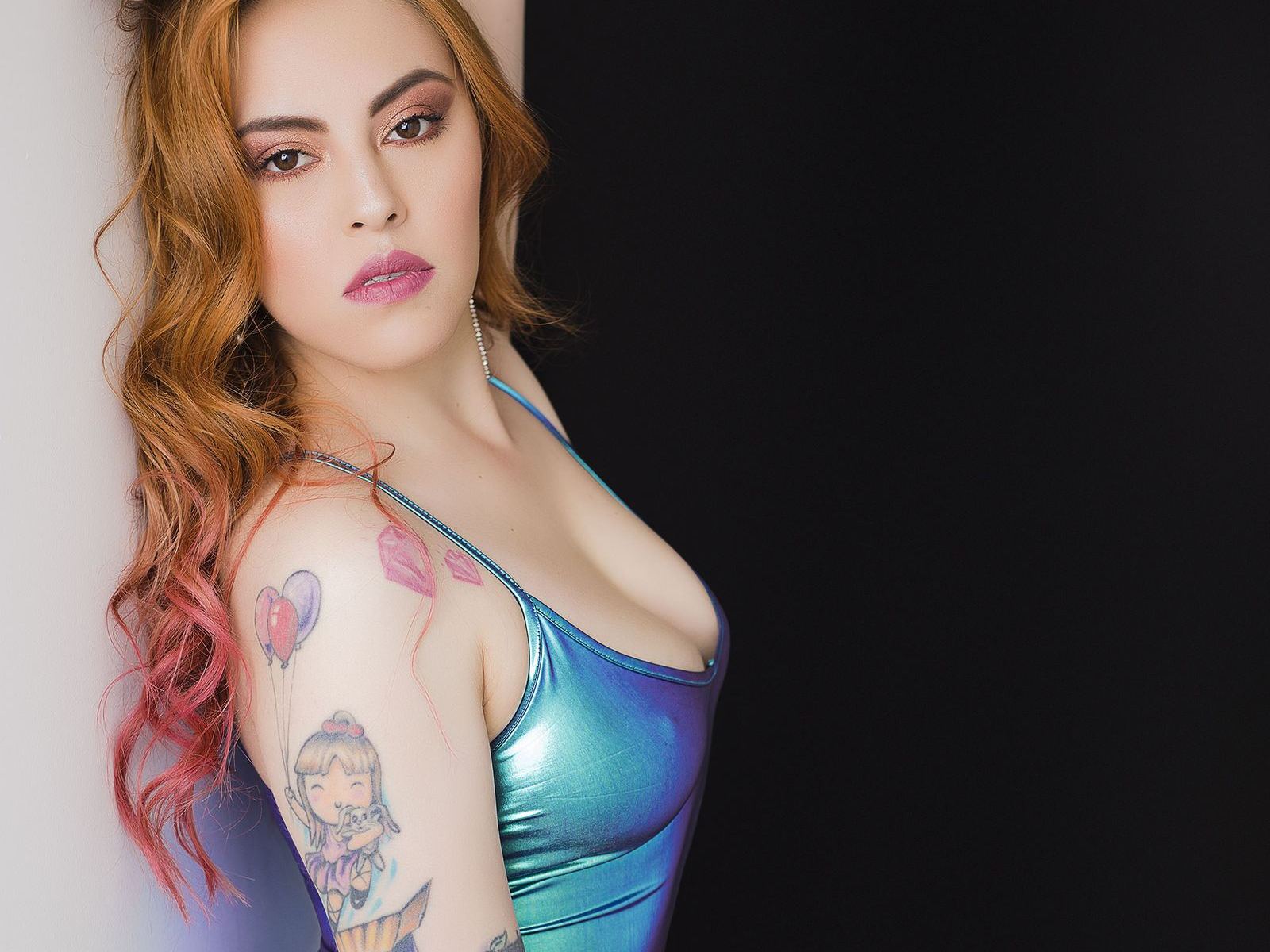 Image de profil du modèle de webcam RoseAnnee