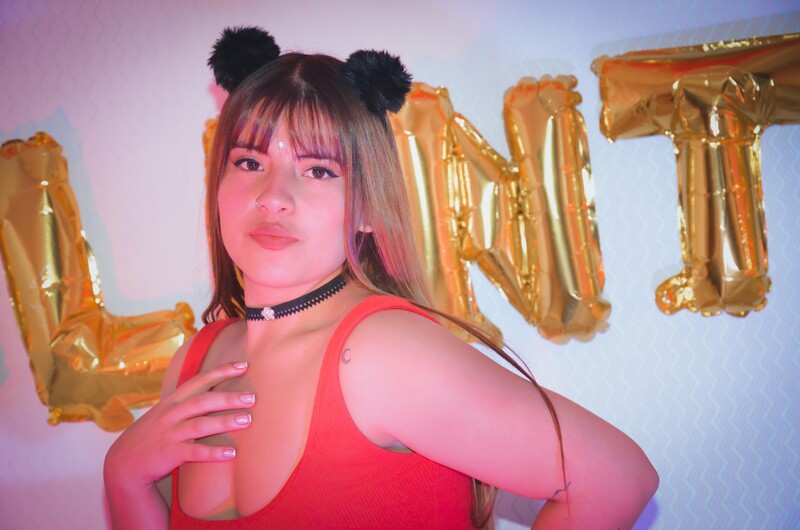 Performer AmeliaStor Photo 12