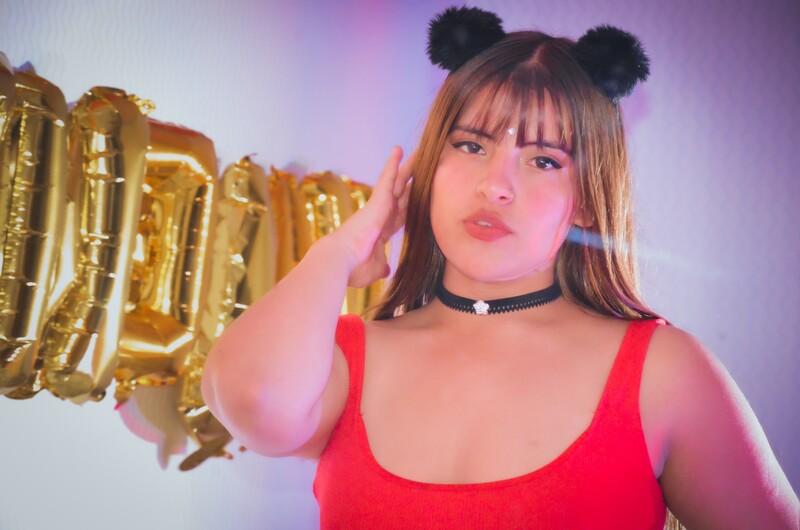 Performer AmeliaStor Photo 7