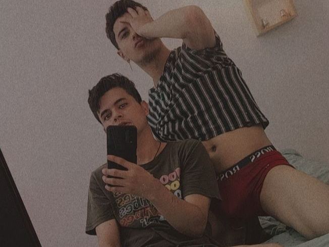 LukeandAndrew profilbild på webbkameramodell