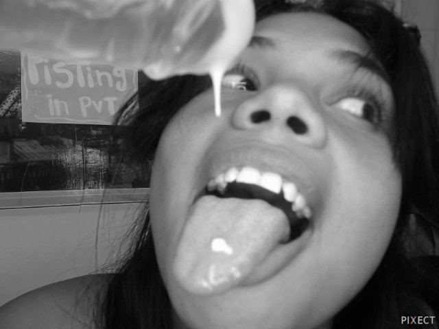 KimMills profilbild på webbkameramodell