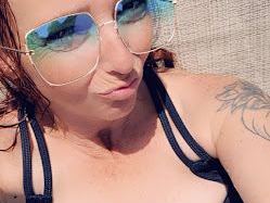 Image de profil du modèle de webcam MsDeez