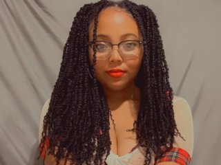 Image de profil du modèle de webcam carmelloveskisses