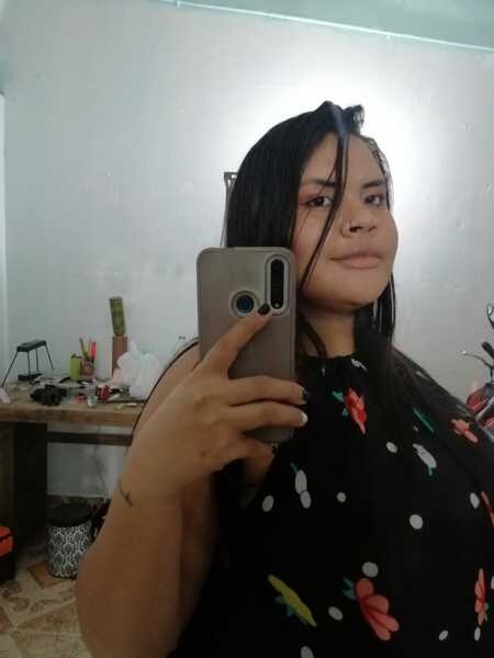 Interprete bigboobsbela Foto 1