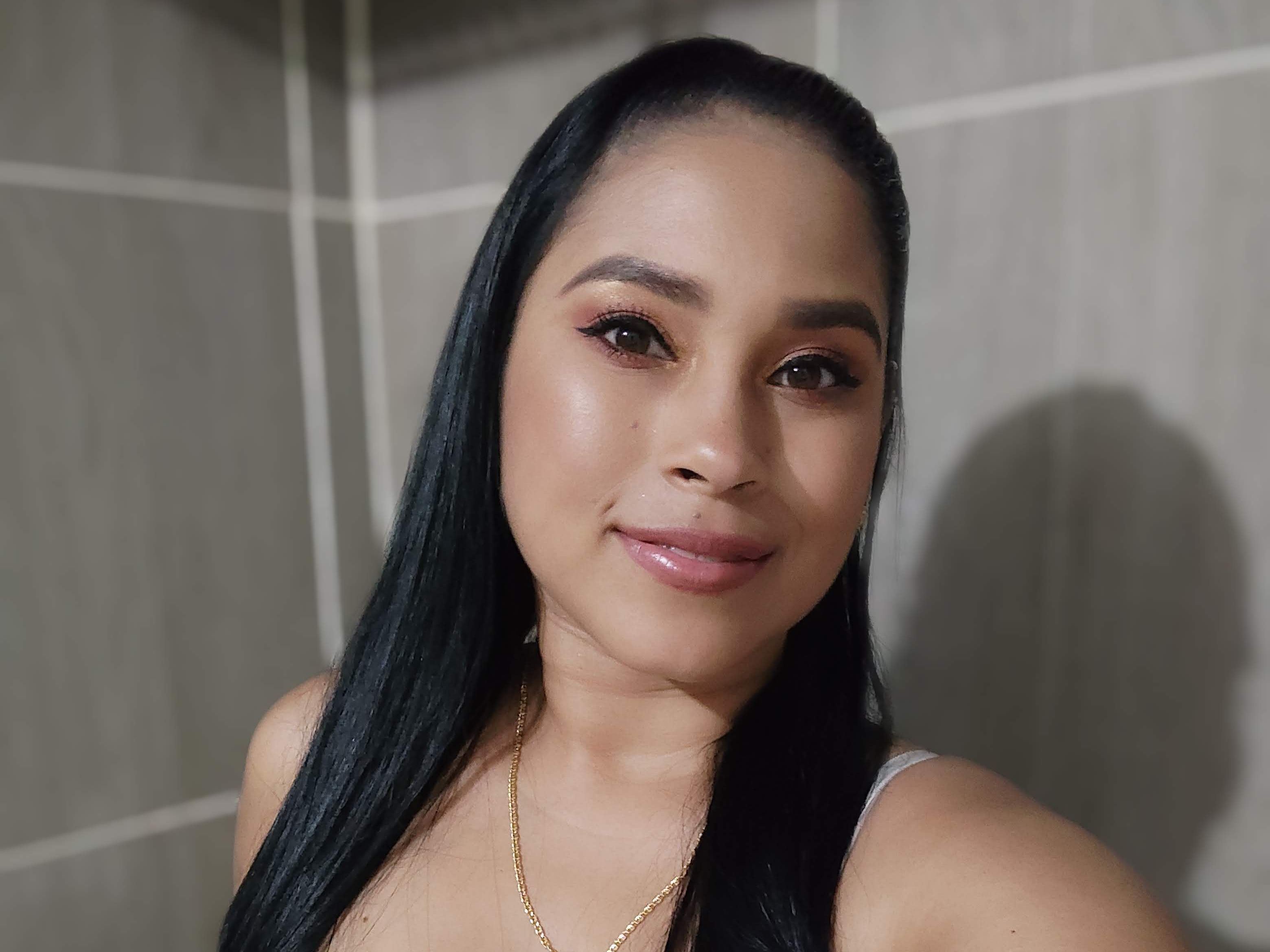 VeronicaTapper profilbild på webbkameramodell