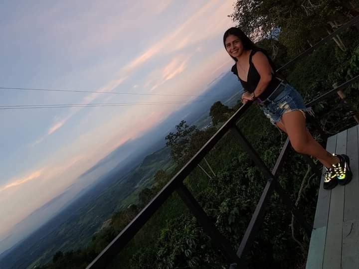 Interprète ArielleHawk Photo 4