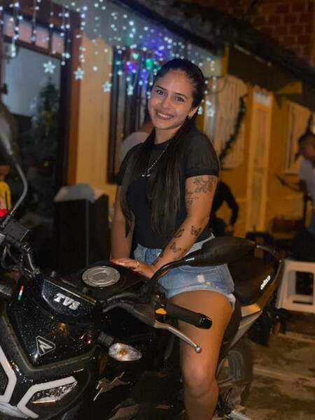 Interprète ArielleHawk Photo 2