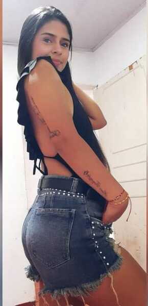 Interprète ArielleHawk Photo 5