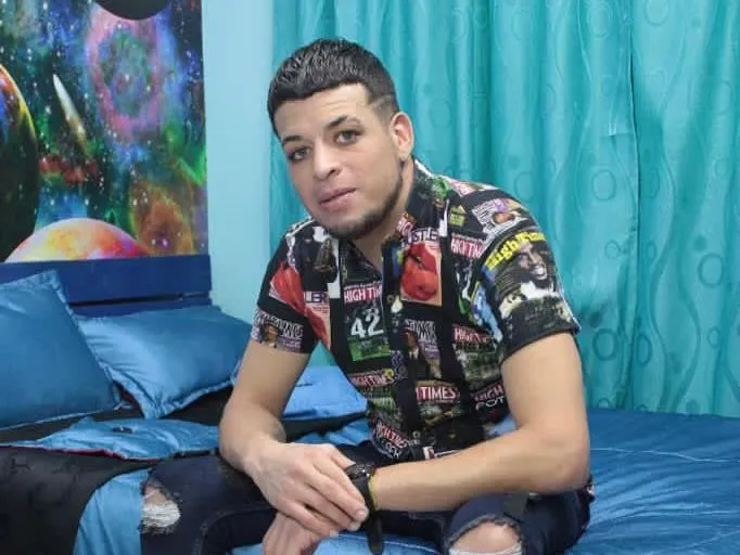 Imagen de perfil de modelo de cámara web de TheoLenox