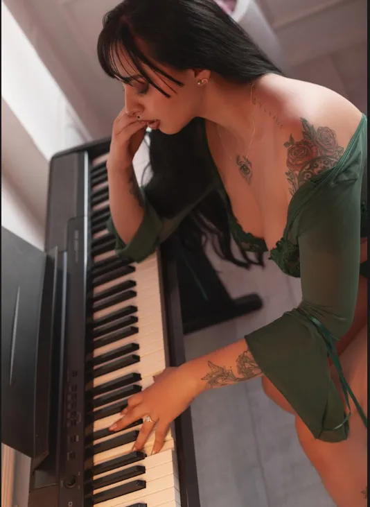 Intérprete Aliiciarosee Foto 1