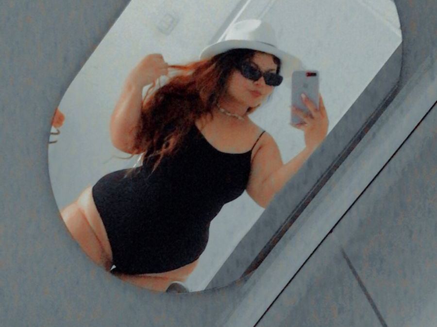 Foto de perfil de modelo de webcam de Talianacalderon18 