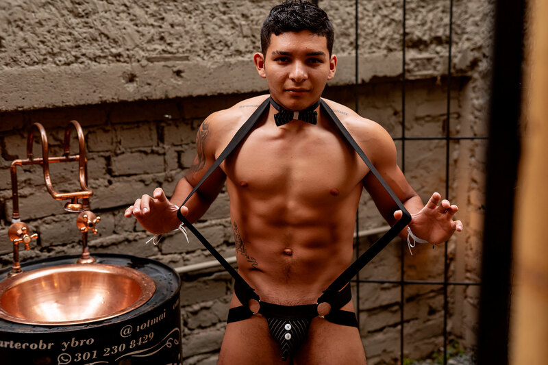 Darsteller AronCowell Foto 6