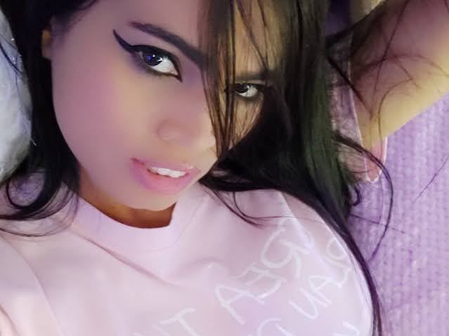 Imagen de perfil de modelo de cámara web de isawebcam