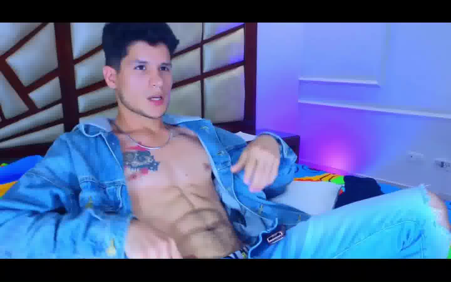 Interprete JamesCarrington Video 1