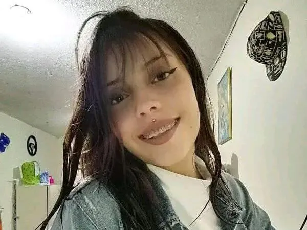 Naomytthompson immagine del profilo del modello di cam