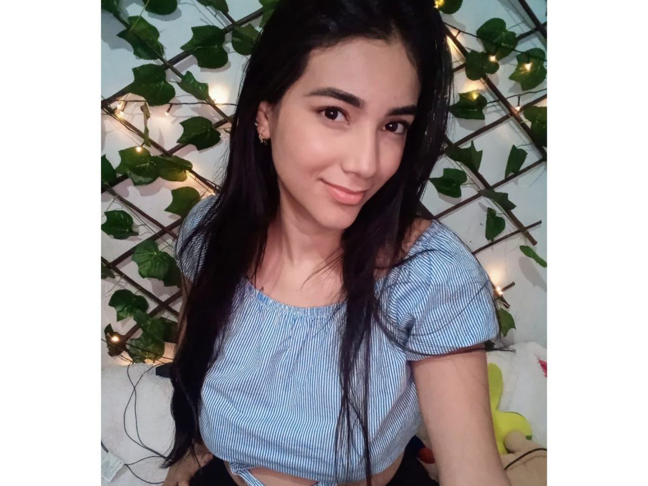 Foto de perfil de modelo de webcam de KinMonroe 