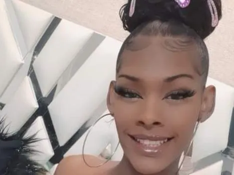 SharonJames18 profilbild på webbkameramodell